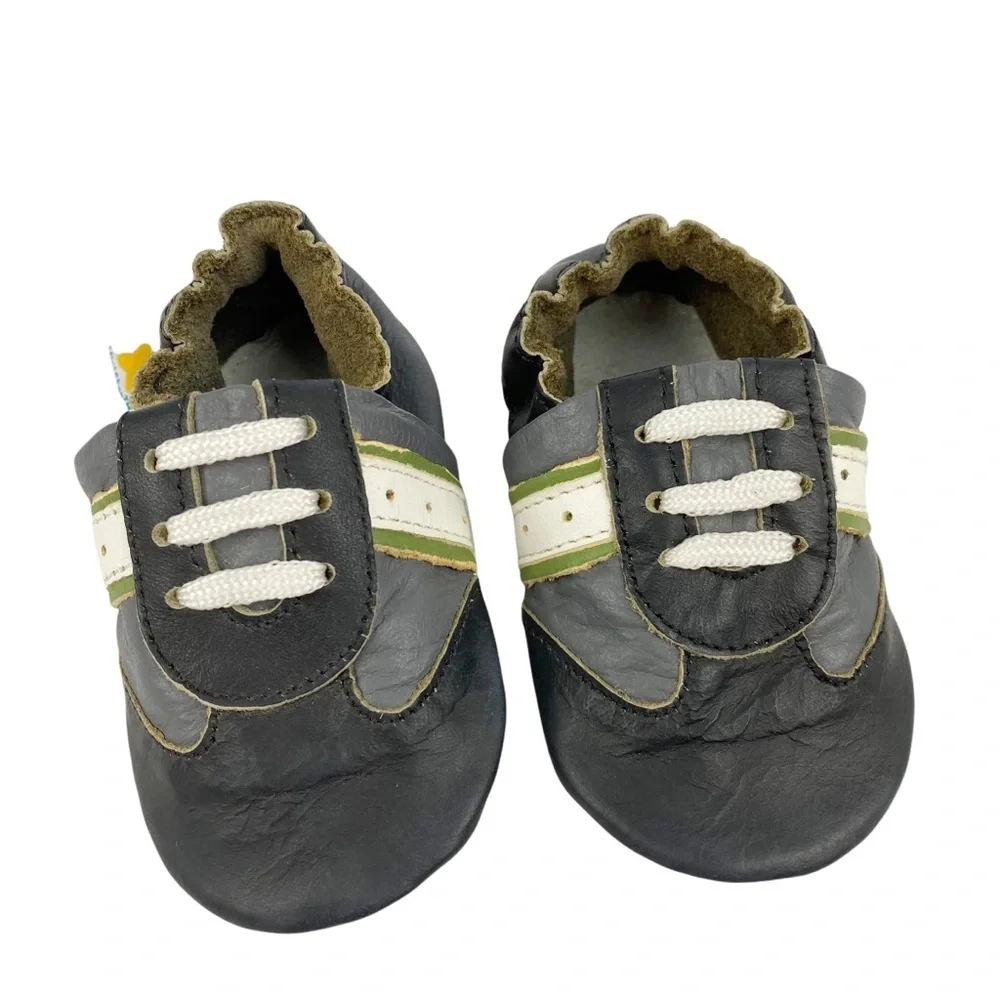 NWOT Mini Star Leather Suede Baby Infant Walker Sneakers Size 0-6 mos
